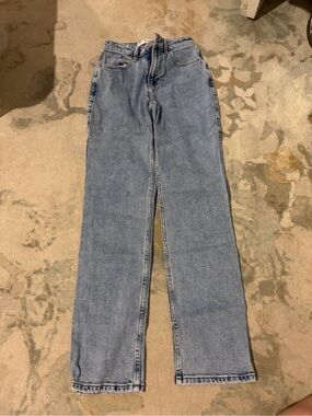 Hollister High-Rise Straight Light Blue Jeans